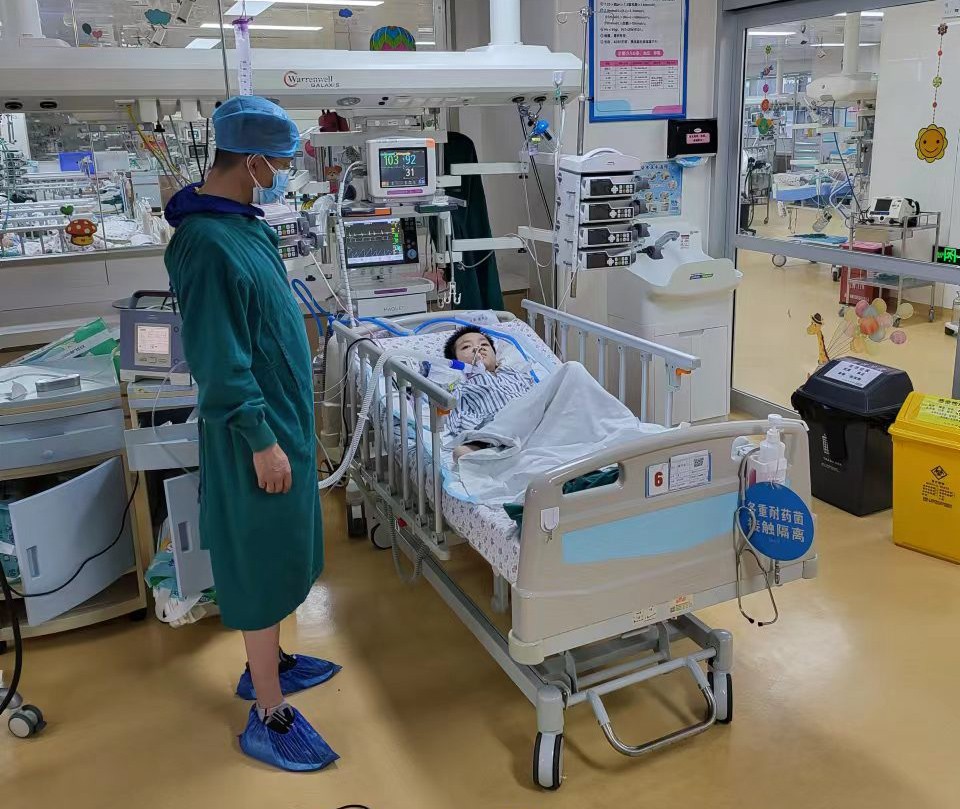 金山区跨省救护车出租公司